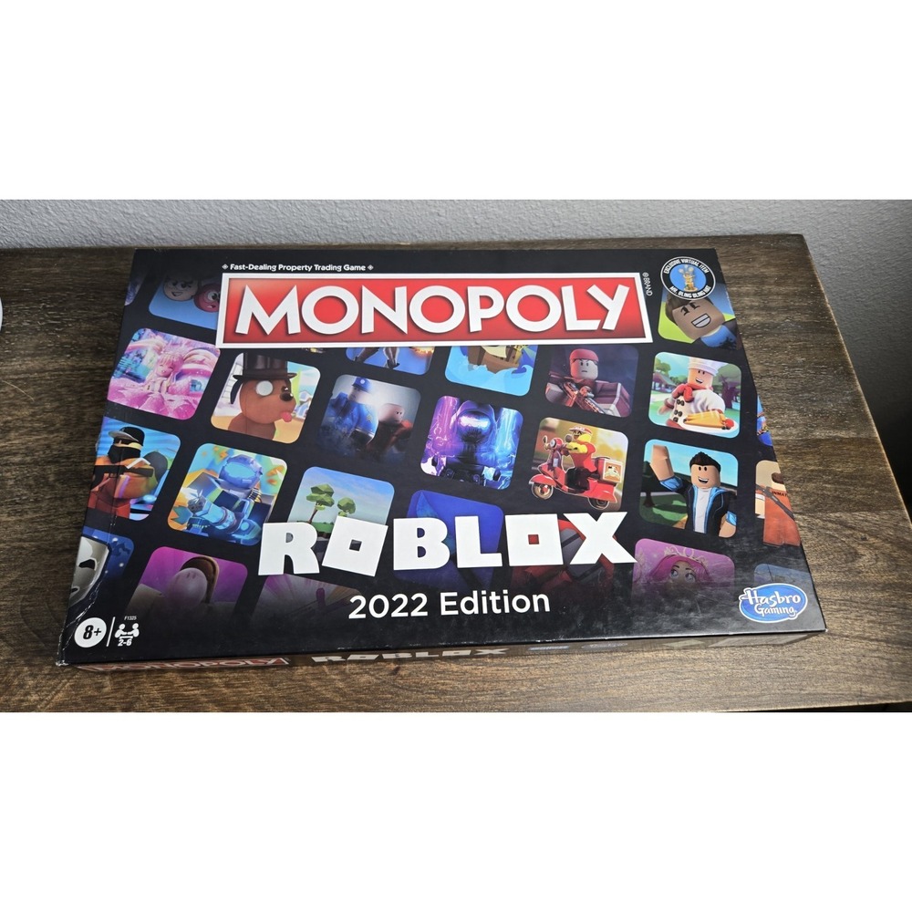 Hasbro Monopoly Roblox 2022 Edition Board Game